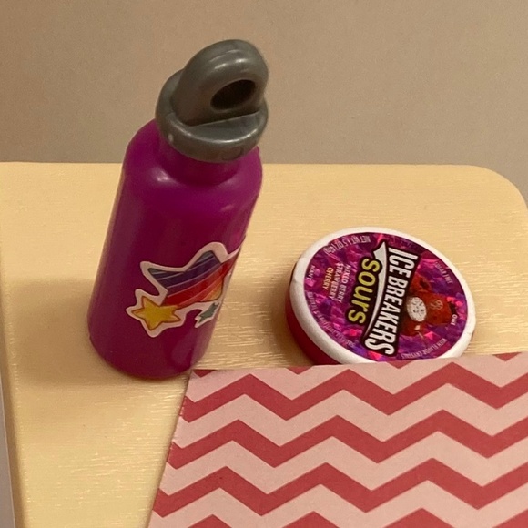 American Girl desk with accessories - Picture 5 of 16